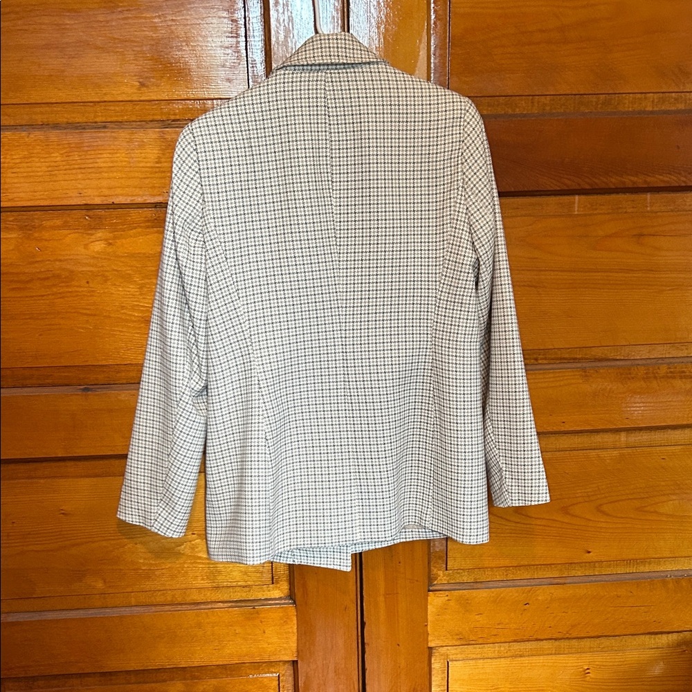 Calvin Klein Houndstooth Blazer in Cream and Black - Picture 2 of 4